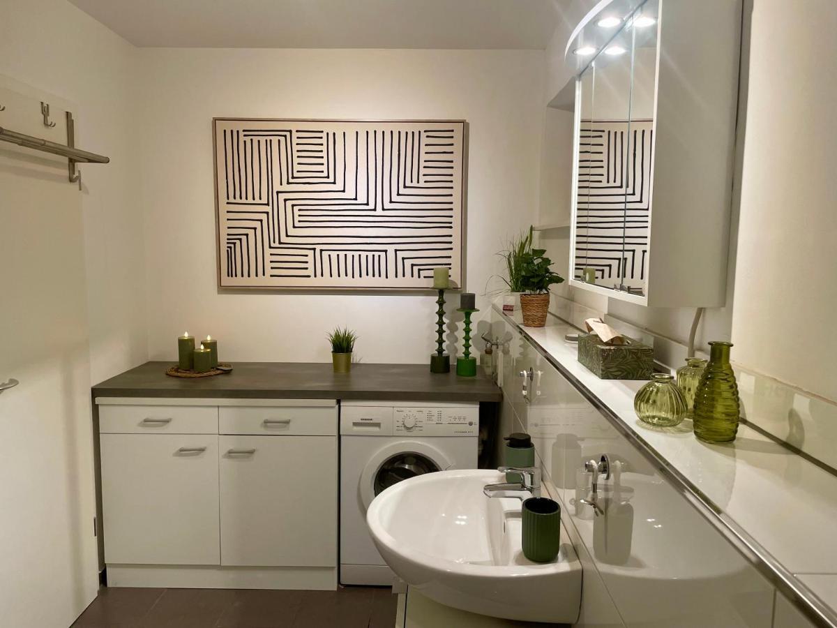 40Qm Wohlfuehl-Apartment Im Gruenen Mit Sorglospaket Wuppertal Ngoại thất bức ảnh