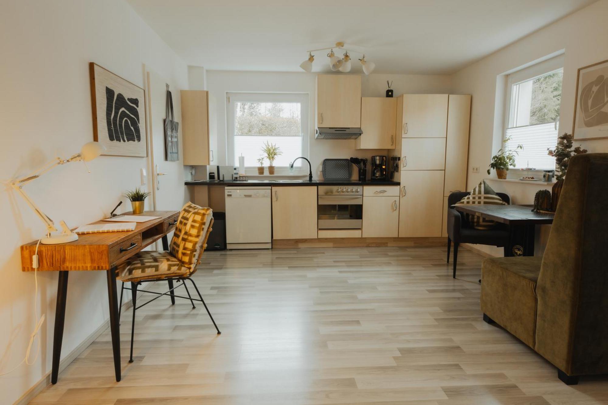 40Qm Wohlfuehl-Apartment Im Gruenen Mit Sorglospaket Wuppertal Ngoại thất bức ảnh